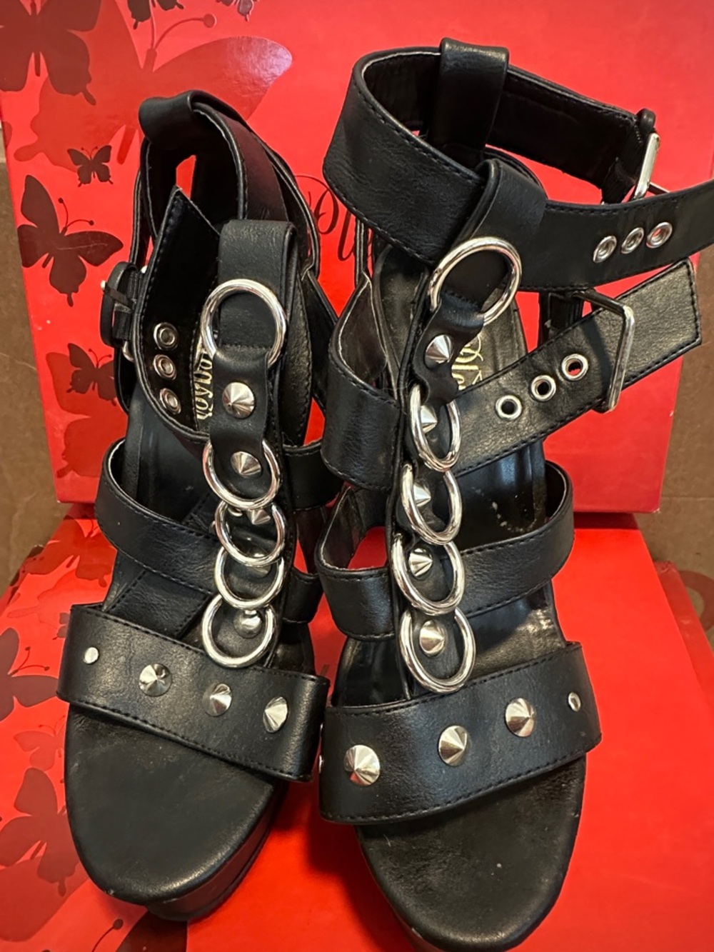 Pleaser Black Studded Ring-Accent 6” Heeled Platform Sandals
